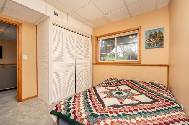 2395 Alysheba Court, Shakopee, MN 55379
