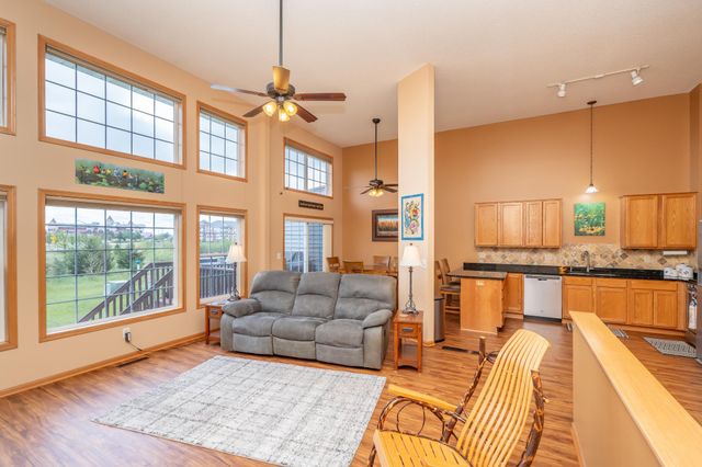 2395 Alysheba Court, Shakopee, MN 55379