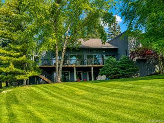 2501 Doleman Drive, West Bloomfield Charter Township, MI 48324