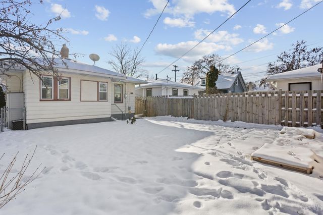 1547 Minnehaha Avenue E, Saint Paul, MN 55106