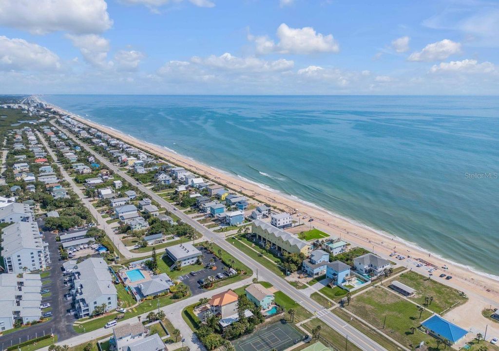 Image 4 of property listing at 6608 S ATLANTIC AVENUE, New Smyrna Beach, FL 32169