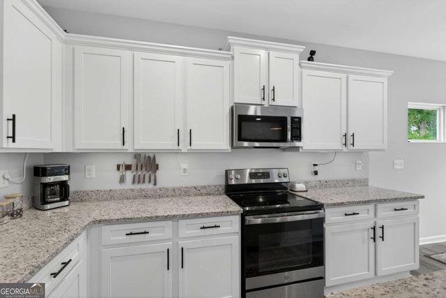 437 Tom Avery Drive, Ball Ground, GA 30107