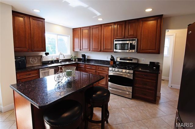 7 Needle Court, O'fallon, MO 63368
