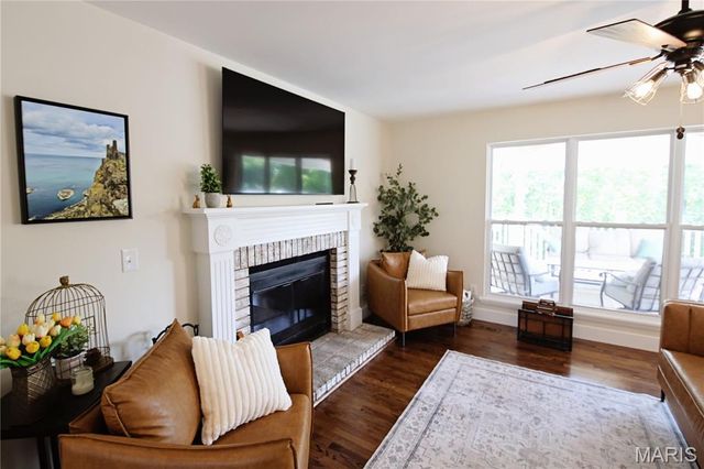 7 Needle Court, O'fallon, MO 63368