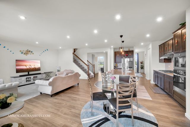 2969 Francis Court, Aurora, IL 60503