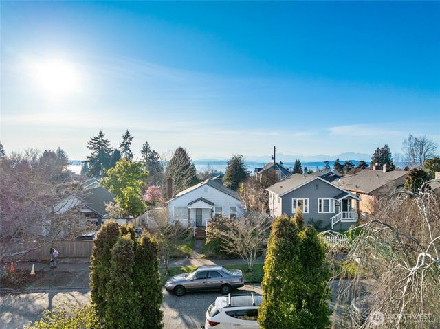 5912 45th Avenue SW, Seattle, WA 98136