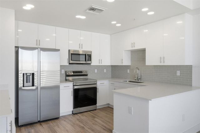 1703 N TAMIAMI TRAIL B507, Sarasota, FL 34234