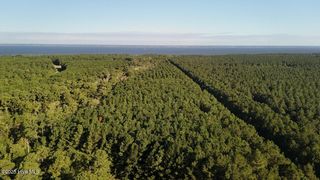 400 4 H Road, Beaufort, NC 28516