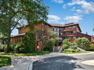 702 Waukegan Road A308, Glenview, IL 60025