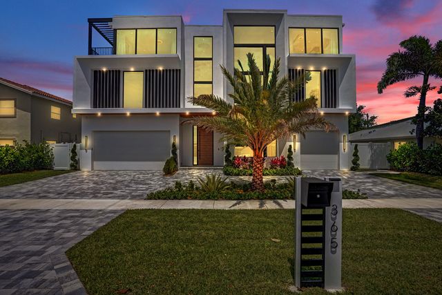 365 NE 3rd Street, Boca Raton, FL 33432