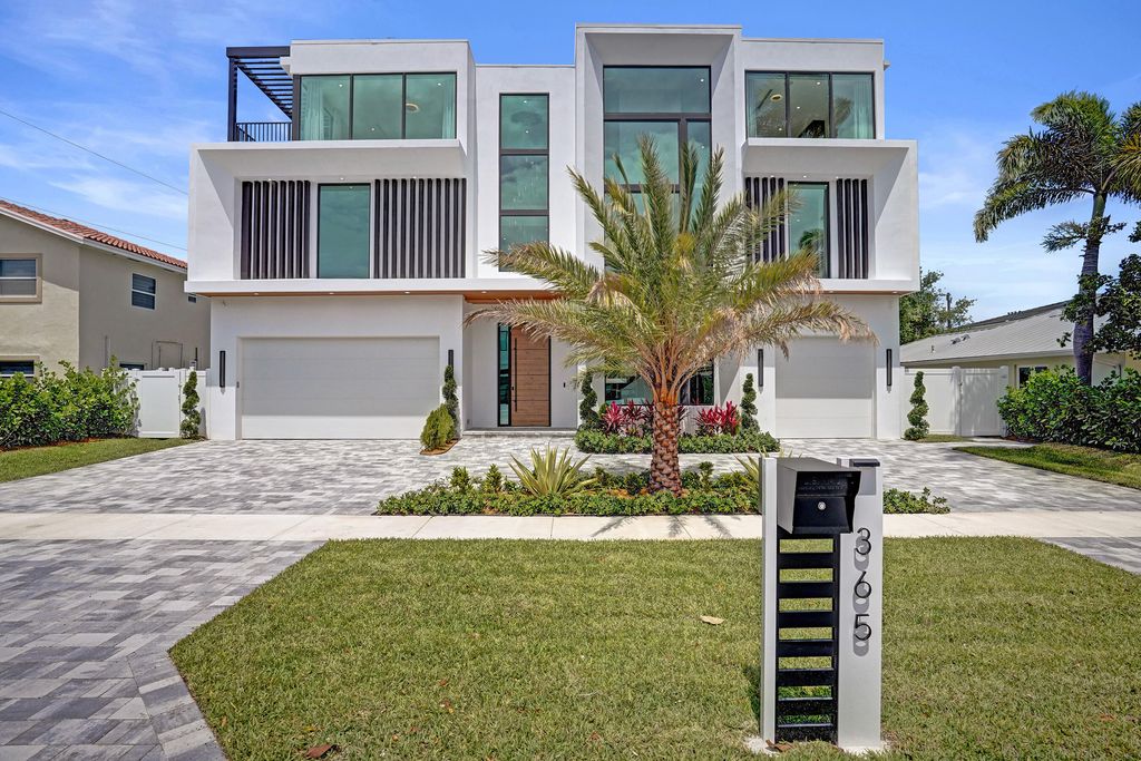 365 NE 3rd Street, Boca Raton, FL 33432