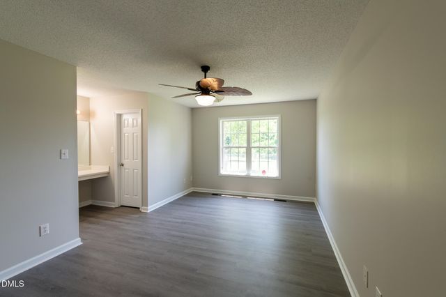 26 Weatherspoon Lane, Smithfield, NC 27577