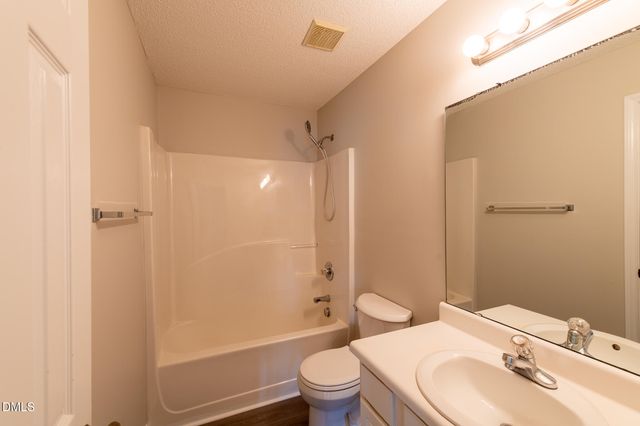 26 Weatherspoon Lane, Smithfield, NC 27577