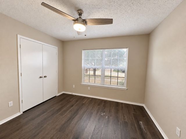 4604 Cool Ridge Court, Fort Worth, TX 76133