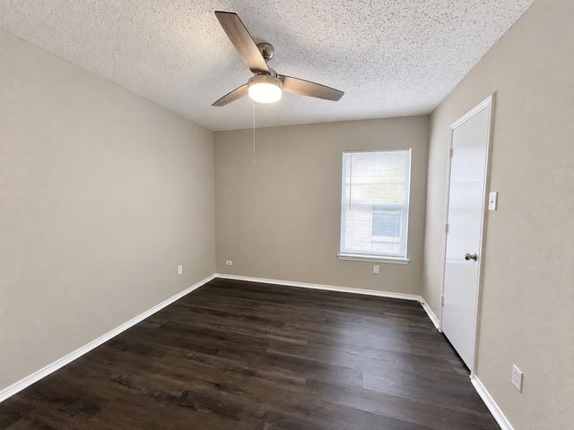 4604 Cool Ridge Court, Fort Worth, TX 76133