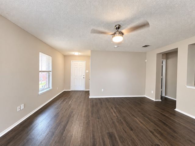 4604 Cool Ridge Court, Fort Worth, TX 76133
