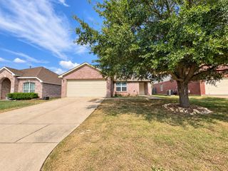 4604 Cool Ridge Court, Fort Worth, TX 76133