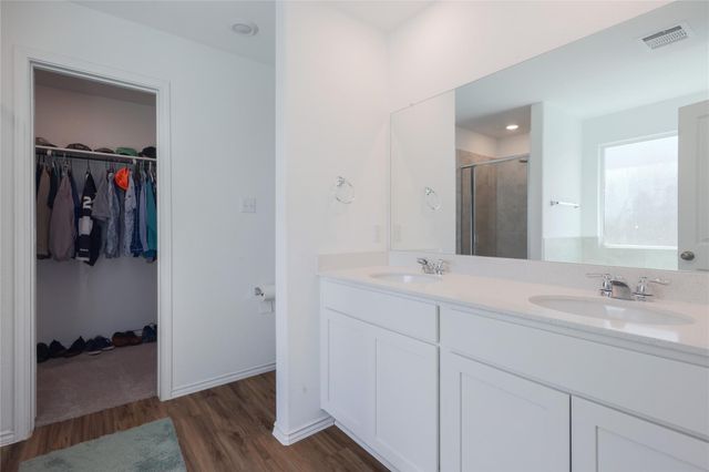 108 Red Buckeye ST, Hutto, TX 78634