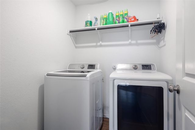 108 Red Buckeye ST, Hutto, TX 78634