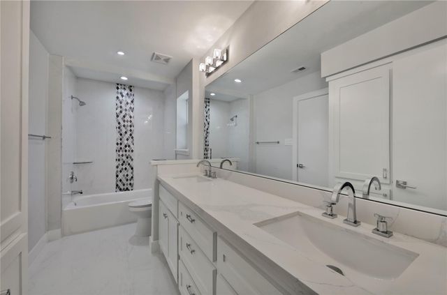 1026 Richelieu Lane, Houston, TX 77018