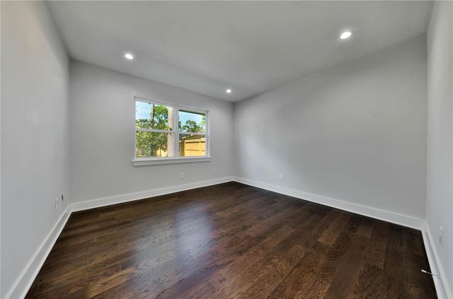 1026 Richelieu Lane, Houston, TX 77018