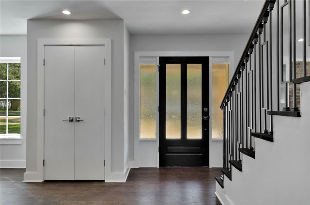 1026 Richelieu Lane, Houston, TX 77018