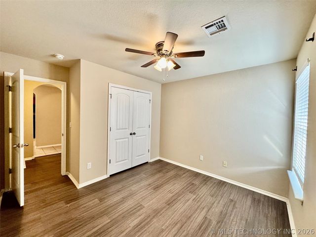 10724 N 146th East Avenue, Owasso, OK 74055