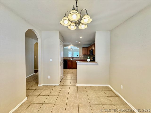 10724 N 146th East Avenue, Owasso, OK 74055