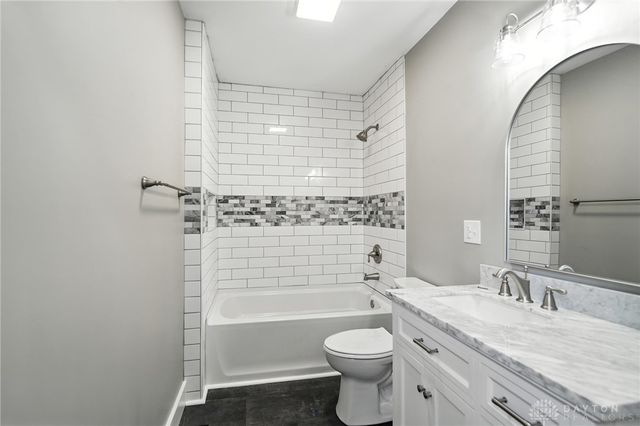 2226 E High Street, Springfield, OH 45505