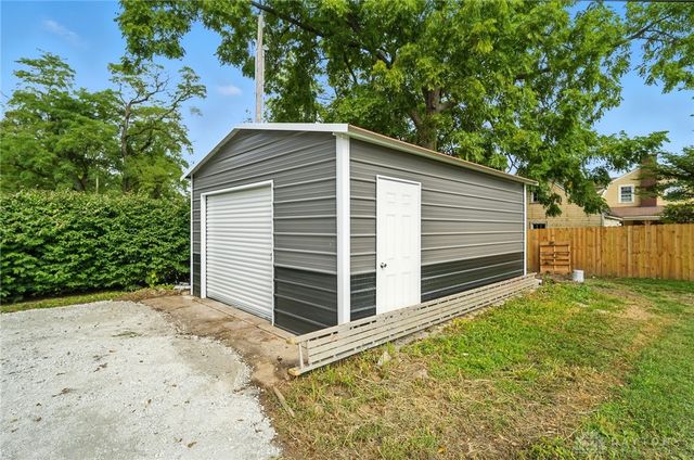 2226 E High Street, Springfield, OH 45505