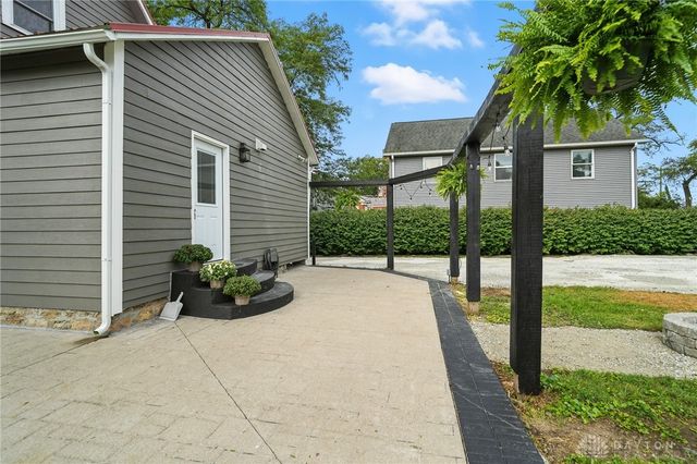 2226 E High Street, Springfield, OH 45505