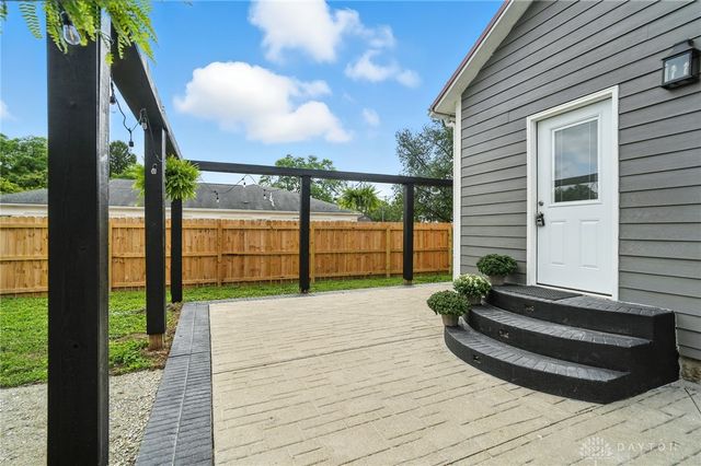 2226 E High Street, Springfield, OH 45505