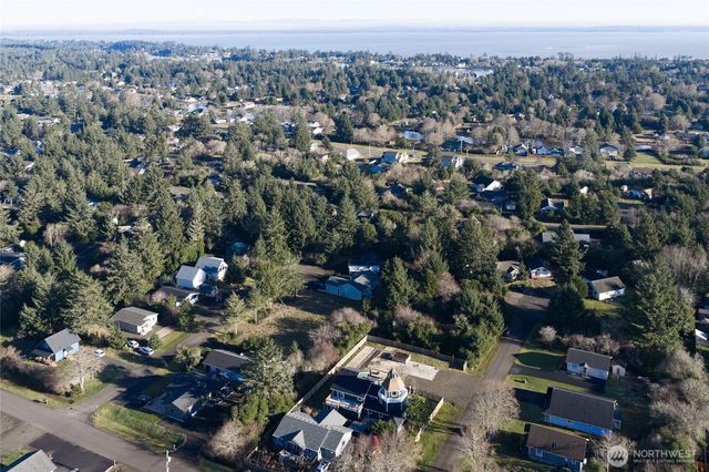 834 Whale Court SW, Ocean Shores, WA 98569