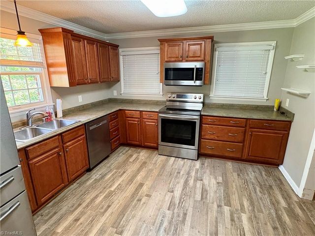 335 Gregg Street, Archdale, NC 27263