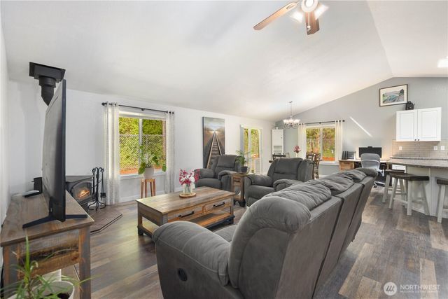 1729 S 7th, Shelton, WA 98584