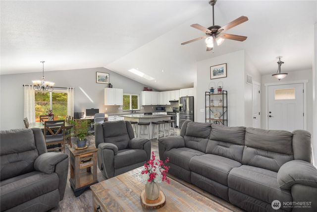 1729 S 7th, Shelton, WA 98584
