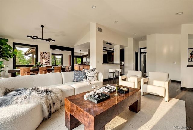 5403 S Chester Court, Englewood, CO 80111