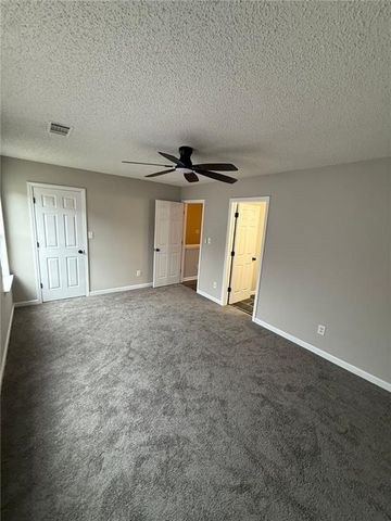 1607 Hallmark Hills Drive, Griffin, GA 30223