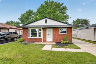 33484 Krauter Street, Westland, MI 48185