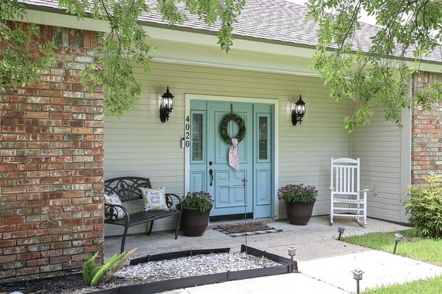 4020 Cappy Drive, Lake Charles, LA 70605