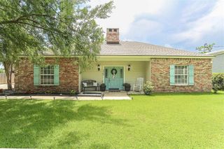 4020 Cappy Drive, Lake Charles, LA 70605