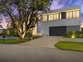 1501 NE 103rd St, Miami Shores, FL 33138