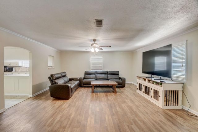 13414 Anna Court, Santa Fe, TX 77517