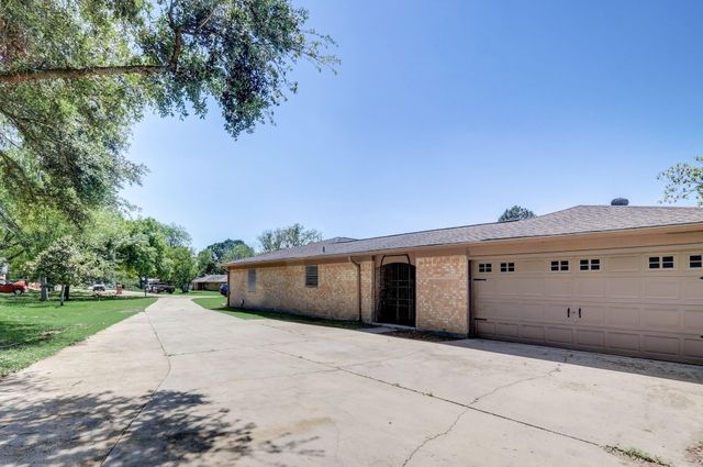 13414 Anna Court, Santa Fe, TX 77517