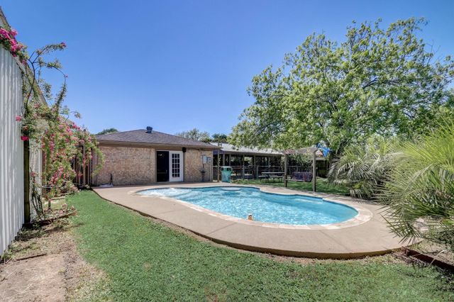 13414 Anna Court, Santa Fe, TX 77517