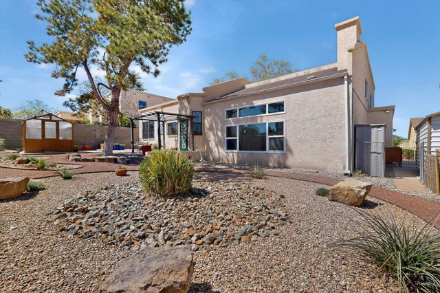 4544 Greene Avenue NW, Albuquerque, NM 87114