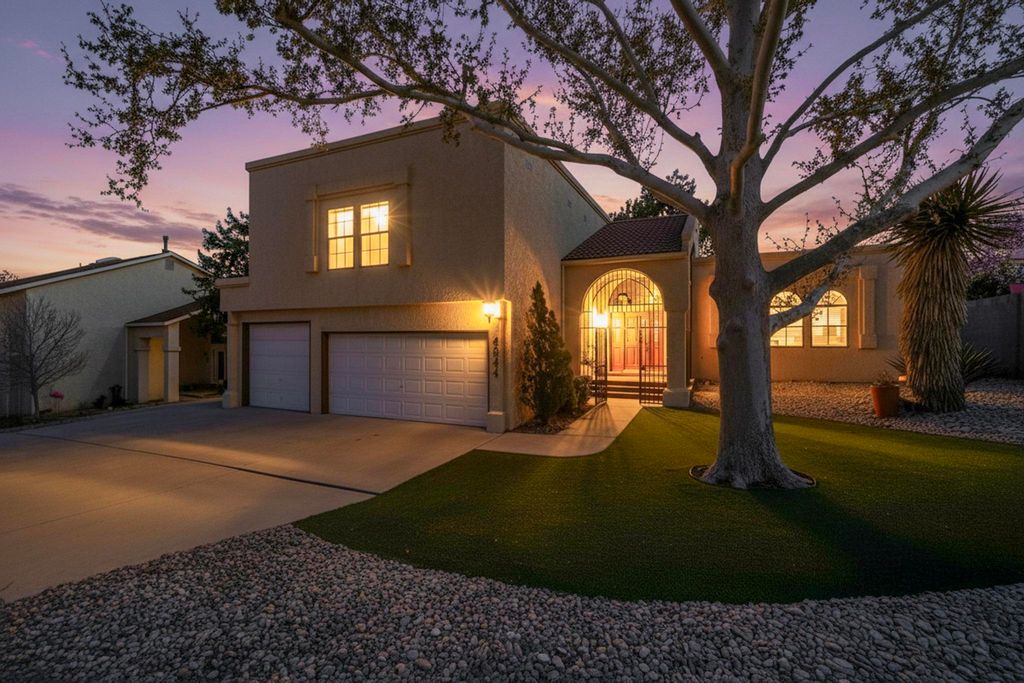 4544 Greene Avenue NW, Albuquerque, NM 87114