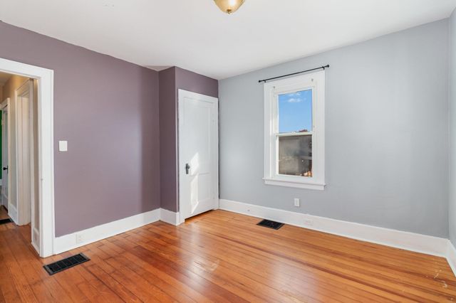 424 Kentaboo Avenue, Florence, KY 41042