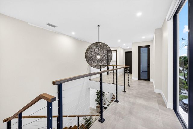 1807 NE 18th Street, Fort Lauderdale, FL 33305