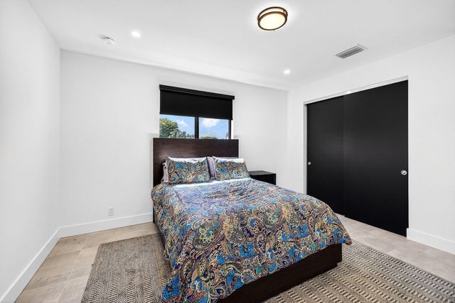 1807 NE 18th Street, Fort Lauderdale, FL 33305